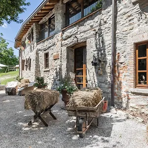 Cascina Mirandola , Côme Italia